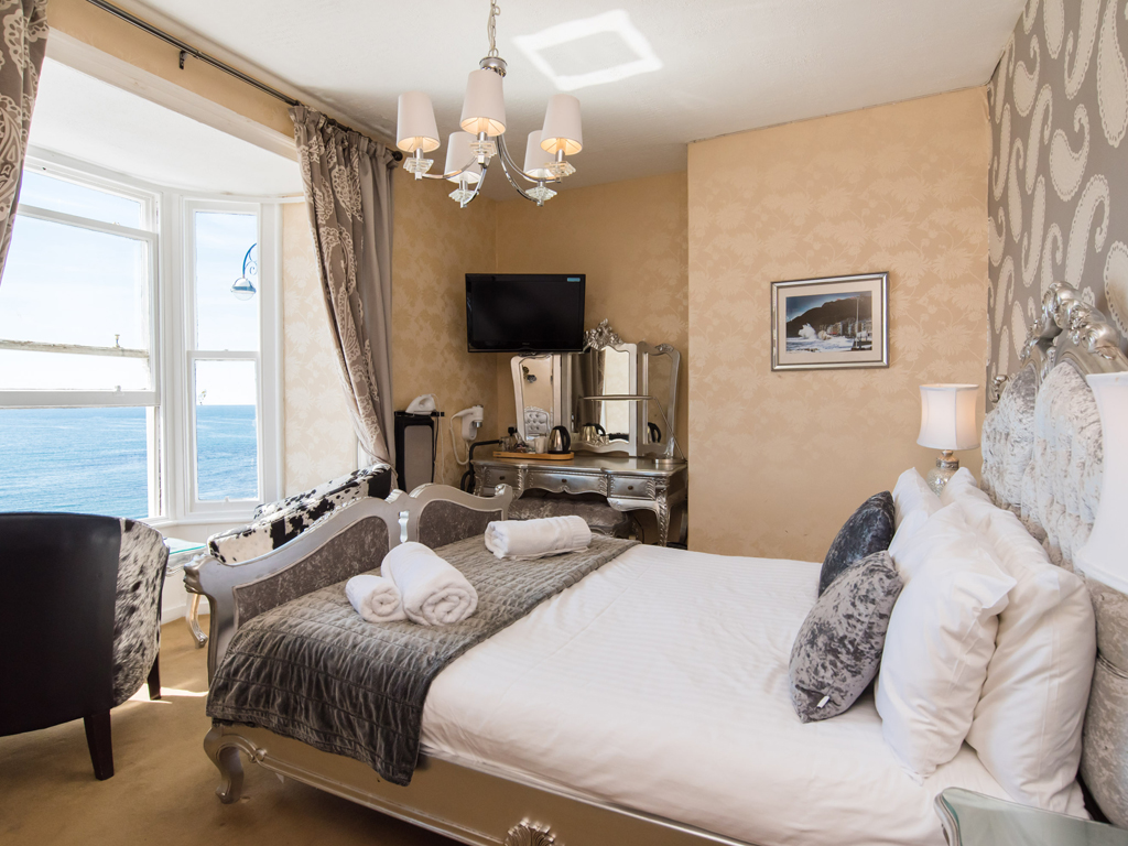 Deluxe room with sea view of ceredigion.jpg